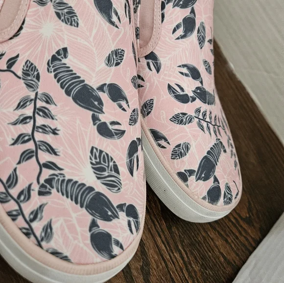 Sperry Women's Size 12 Top Sider  Pink Canvas Low Top Slip On Sneakers. (5) - Picture 6 of 7